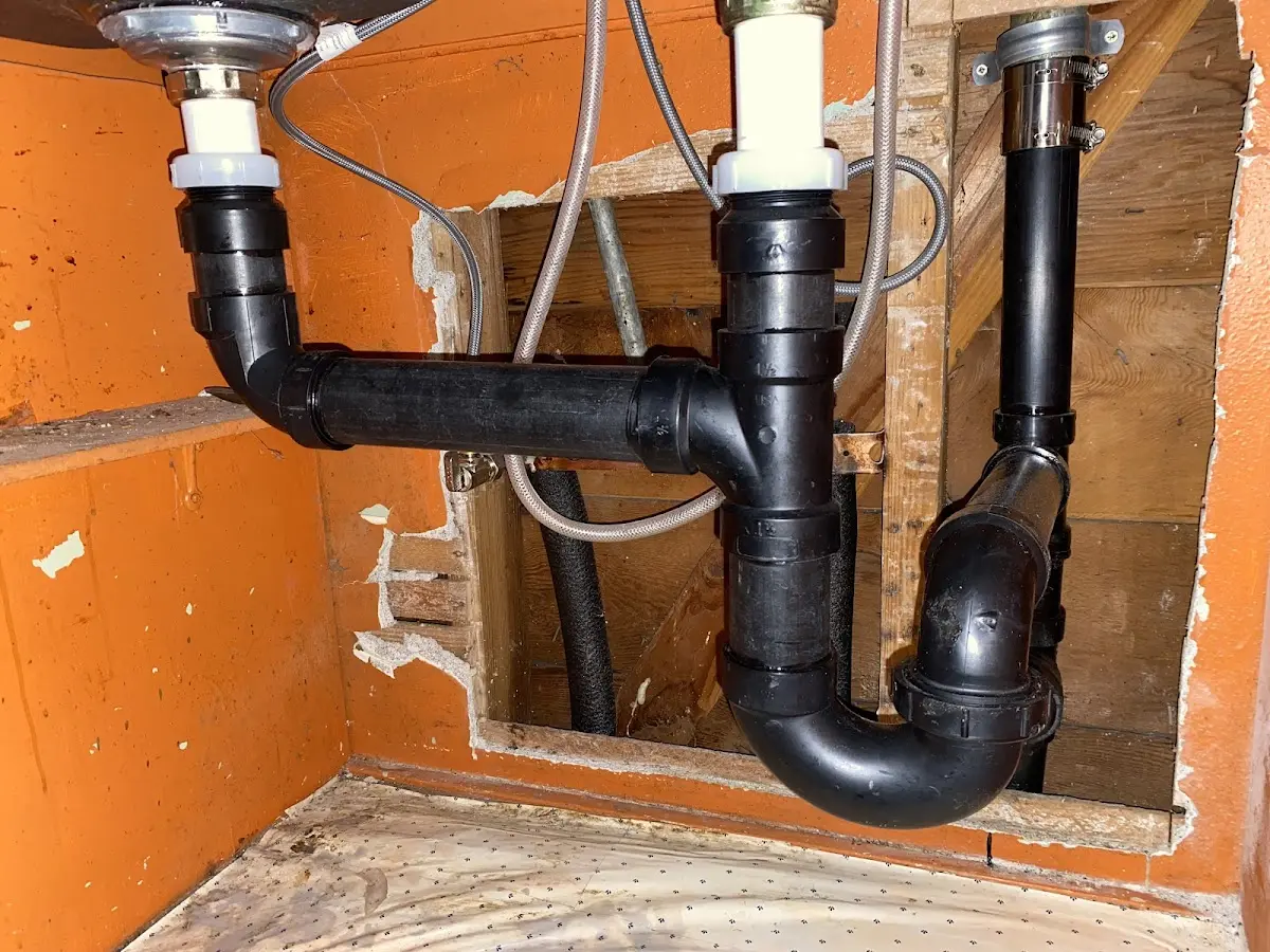 Professional Pipe Bursting equipment and tools on the job in Bagdad